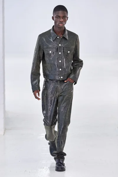 Look 36